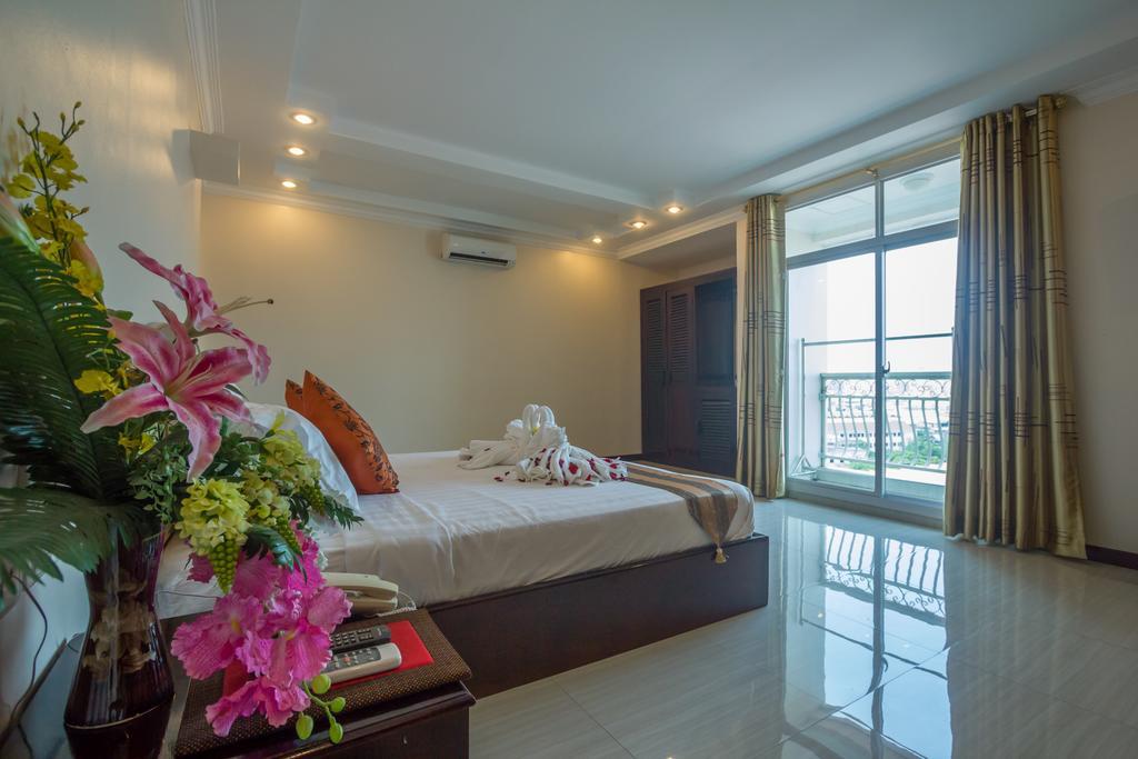 Good Luck Day Hotel & Apartment Phnom Penh Bagian luar foto