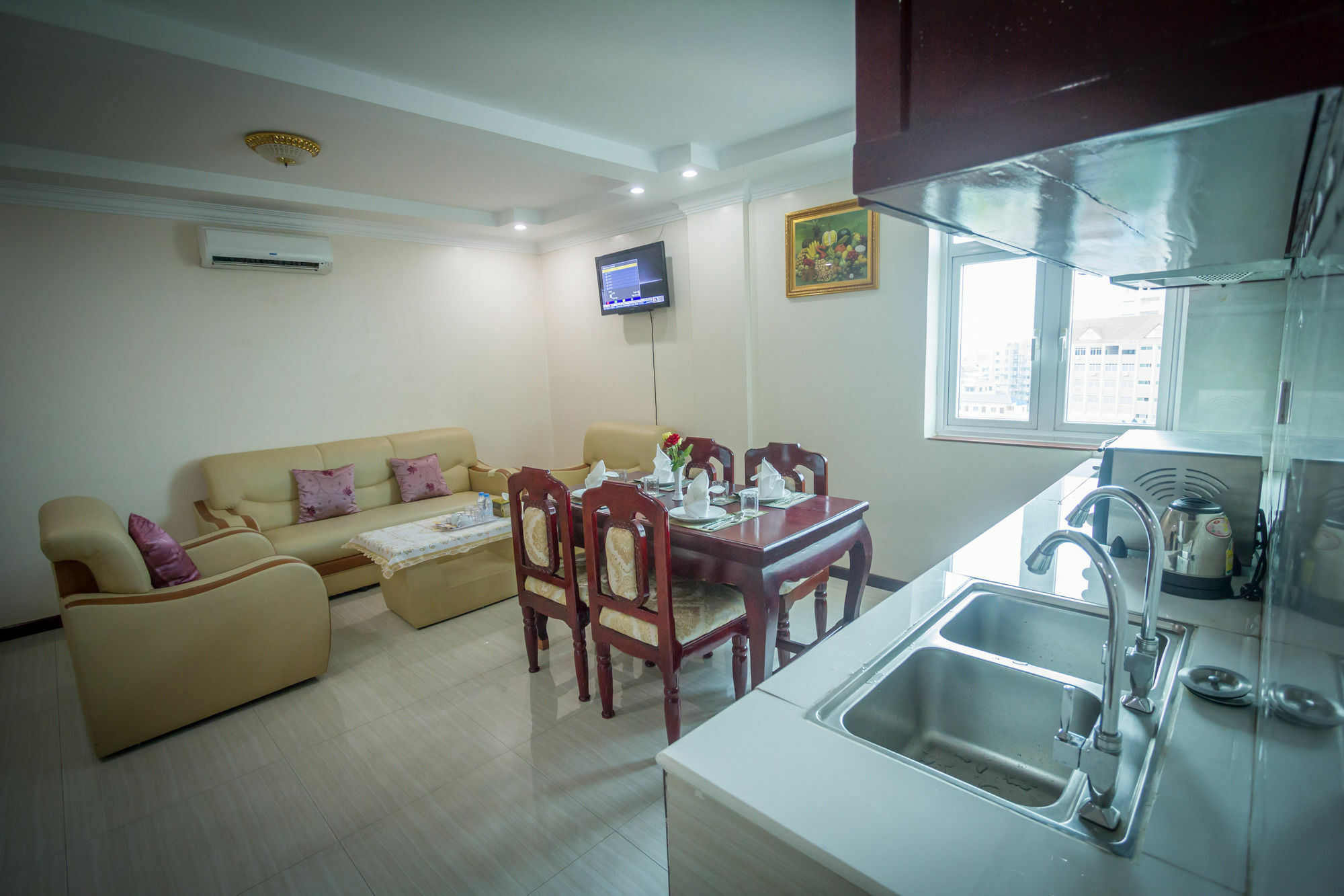 Good Luck Day Hotel & Apartment Phnom Penh Bagian luar foto