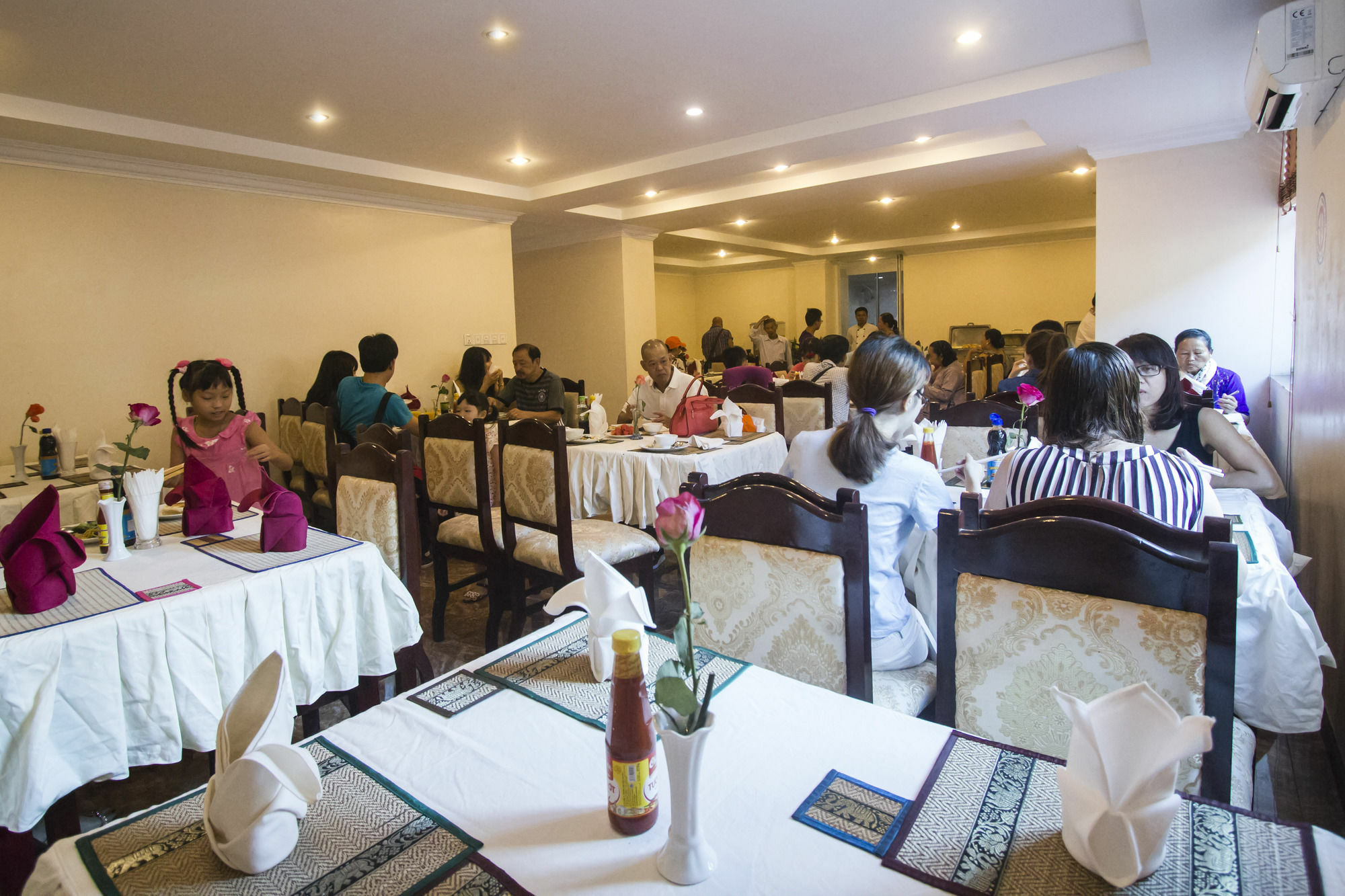 Good Luck Day Hotel & Apartment Phnom Penh Bagian luar foto