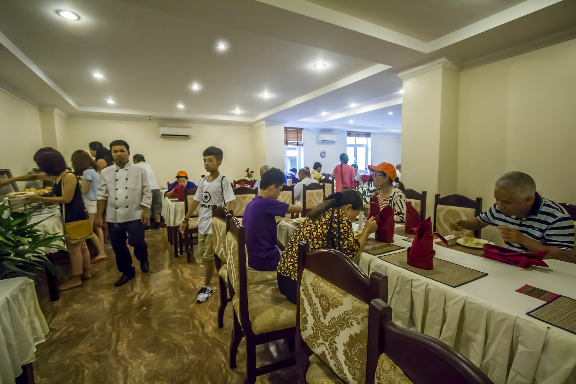 Good Luck Day Hotel & Apartment Phnom Penh Bagian luar foto
