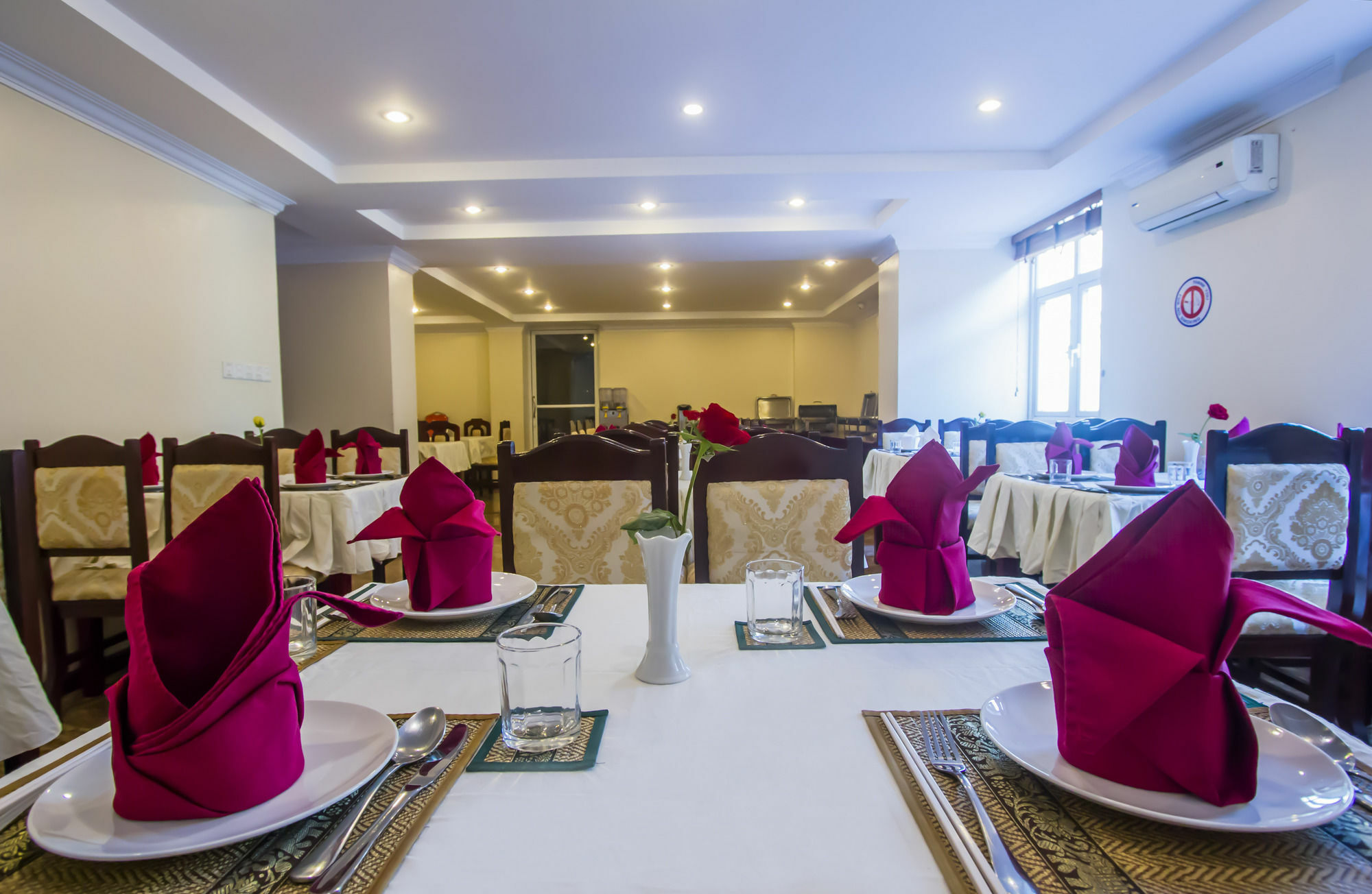 Good Luck Day Hotel & Apartment Phnom Penh Bagian luar foto