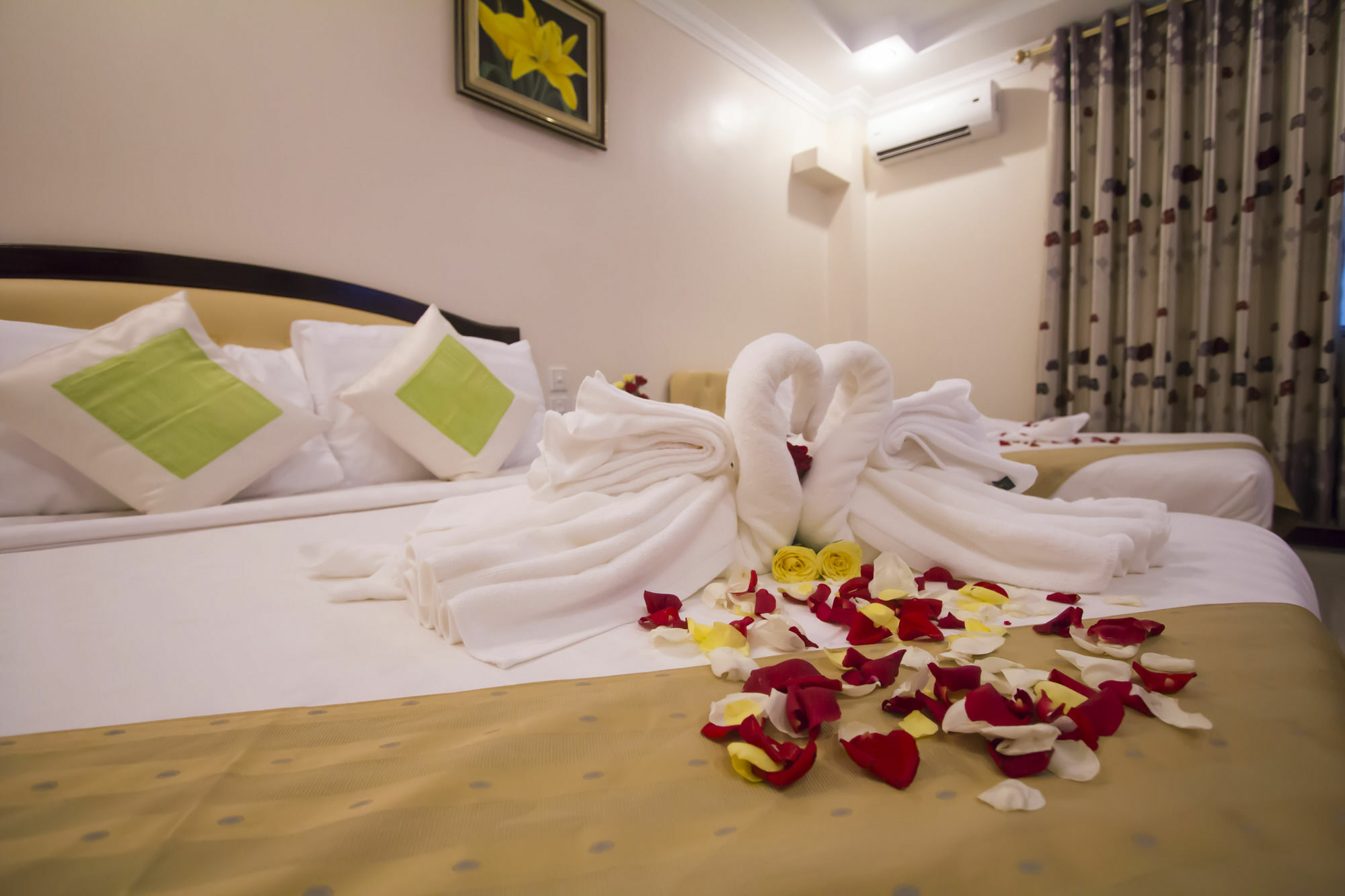 Good Luck Day Hotel & Apartment Phnom Penh Bagian luar foto